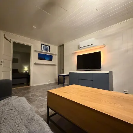 Apparent With 2 Bedrooms For Rent Apartment