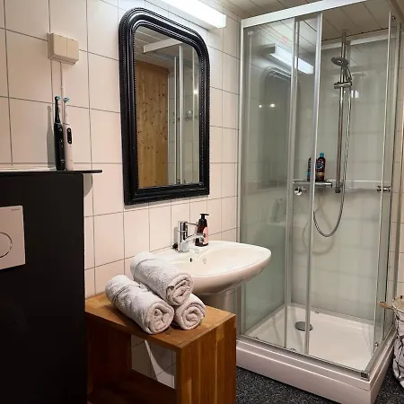 Apparent With 2 Bedrooms For Rent
